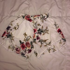 Floral flowy shorts